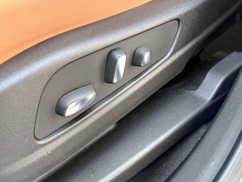 New 2025 Cadillac XT5 Premium Luxury image 16