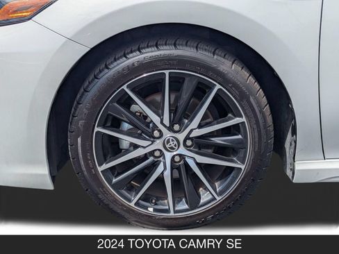 Used 2024 Toyota Camry SE w/ Convenience Package FWD image 11
