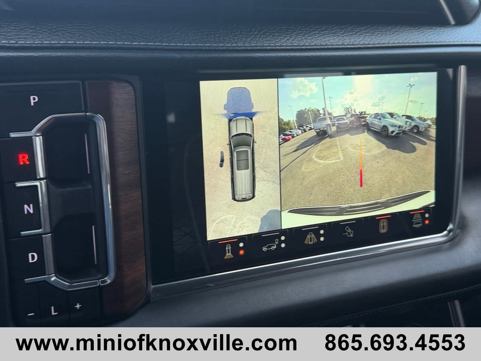 Used 2024 GMC Yukon Denali Ultimate AWD/4WD image 34