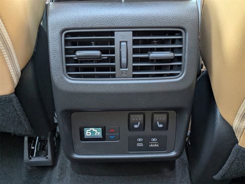 Used 2023 Nissan Rogue Platinum w/ Platinum Premium Package image 13