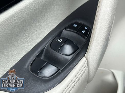 Used 2019 Nissan Rogue Sport SV w/ Technology Package AWD/4WD image 21