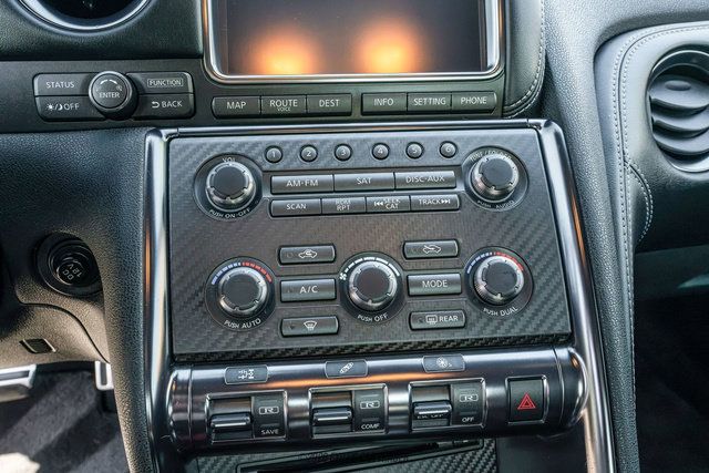 Used 2016 Nissan GT-R Black Edition AWD/4WD image 27