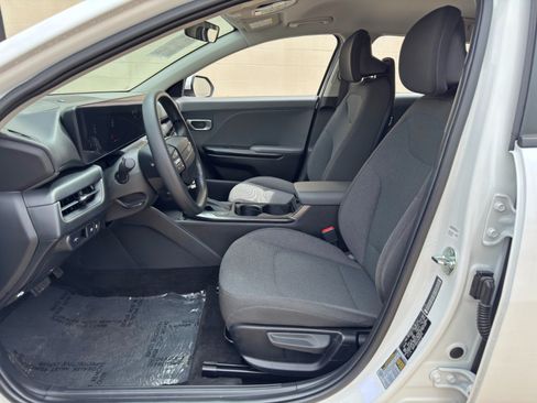 Used 2025 Kia K4 FWD image 15