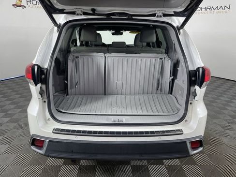 Used 2017 Toyota Highlander Limited image 41