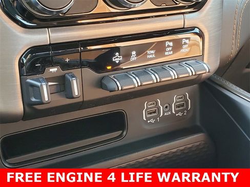 Used 2022 RAM 1500 Limited w/ Bed Utility Group image 24