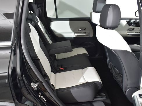 Certified 2022 Mercedes-Benz GLB 250 GLB 250 image 24