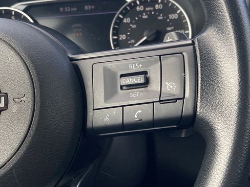 Used 2024 Nissan Rogue S FWD image 16