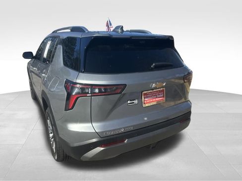 Used 2025 Chevrolet Equinox LT w/ Convenience Package II image 21