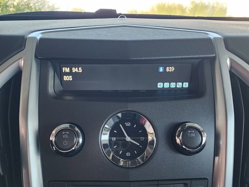 Used 2010 Cadillac SRX Premium image 35