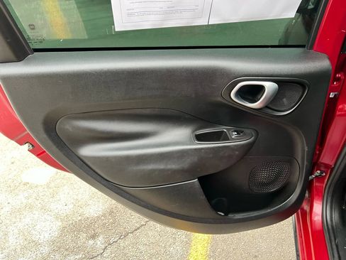 Used 2015 FIAT 500L Trekking image 24