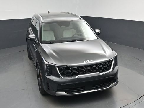 Certified 2026 Kia Sorento EX w/ EX Premium Package AWD/4WD image 26