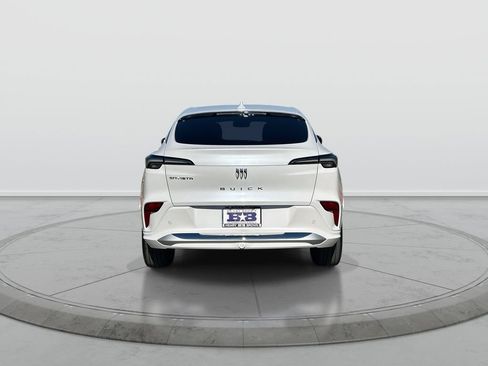 Used 2025 Buick Envista Avenir FWD image 7