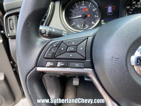 Used 2019 Nissan Rogue FWD image 20