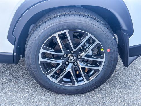 New 2026 Toyota Corolla Cross XLE FWD image 12