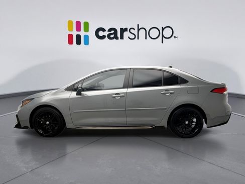 Used 2022 Toyota Corolla SE image 2