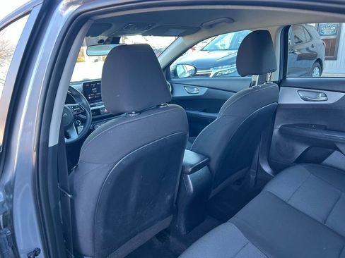 Used 2024 Kia Forte LXS w/ LXS Technology Package image 15