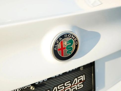 Used 2022 Alfa Romeo Giulia Sprint AWD/4WD image 13