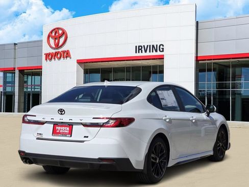 New 2026 Toyota Camry SE w/ Convenience Package FWD image 4