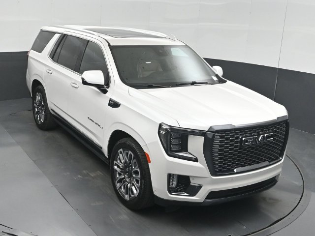 Used 2023 GMC Yukon Denali Ultimate AWD/4WD image 45