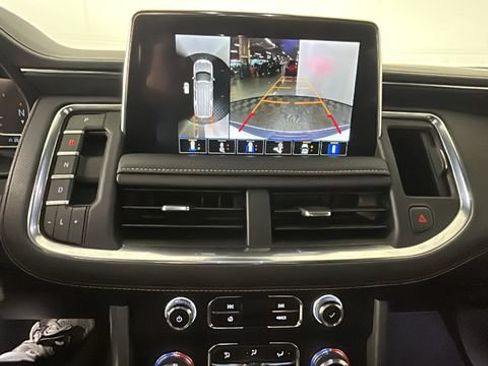 Used 2023 GMC Yukon SLT w/ SLT Luxury Package AWD/4WD image 24