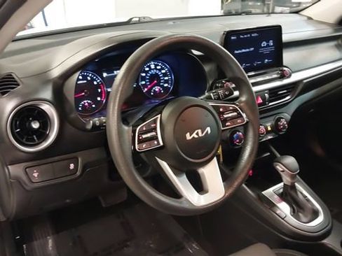 Used 2024 Kia Forte LXS FWD image 34