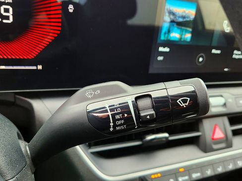 Used 2025 Kia K4 LXS image 14