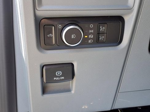 Used 2023 Ford F150 XLT image 16