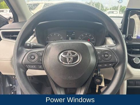 Used 2025 Toyota Corolla Cross L FWD image 14