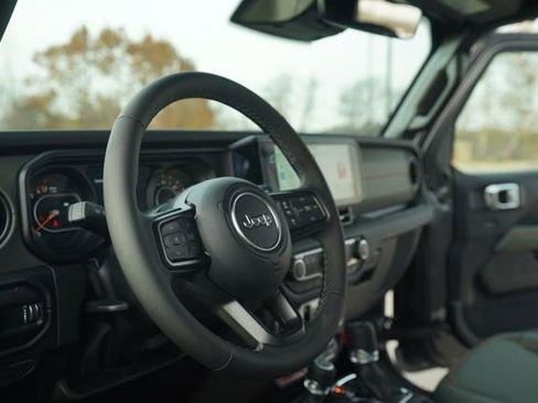 New 2026 Jeep Gladiator Mojave image 25
