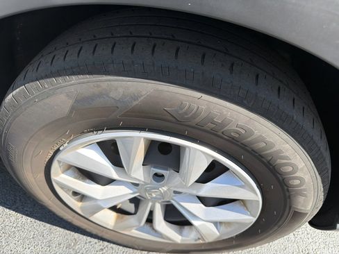 Used 2023 Honda CR-V LX image 7