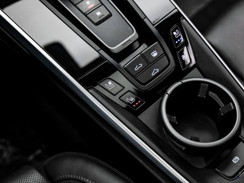 Used 2020 Porsche 911 Carrera 4S image 60