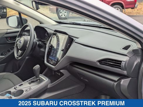 Certified 2025 Subaru Crosstrek 2.0i Premium image 35