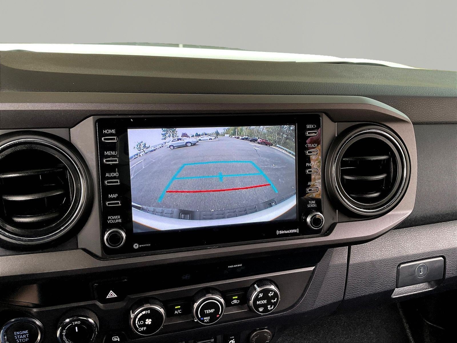 Used 2020 Toyota Tacoma TRD Off-Road w/ Technology Package AWD/4WD image 15