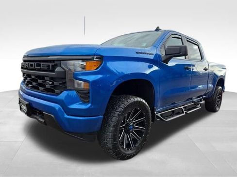 Used 2024 Chevrolet Silverado 1500 Custom w/ LPO, Dark Essentials Package image 5