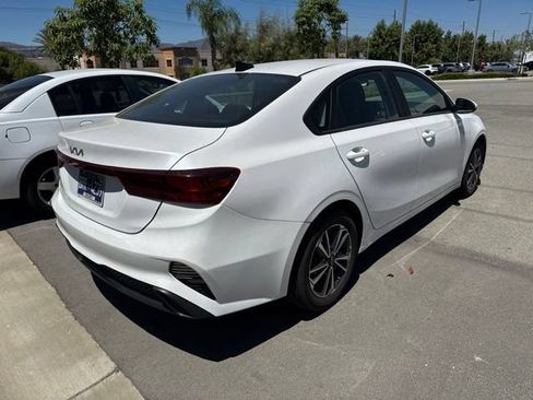 Used 2024 Kia Forte LXS FWD image 4