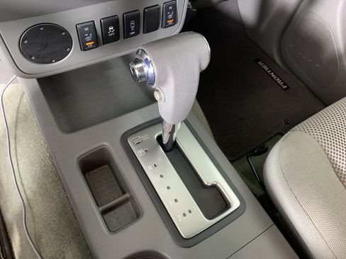 Used 2017 Nissan Frontier SV w/ SV Value Truck Package image 25