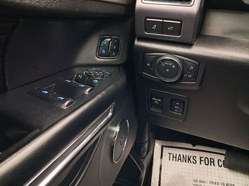 Used 2018 Ford Expedition Platinum image 13