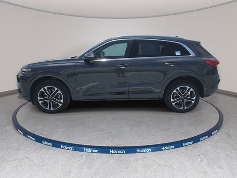 Certified 2025 Audi Q5 Premium w/ Convenience Package AWD/4WD image 8