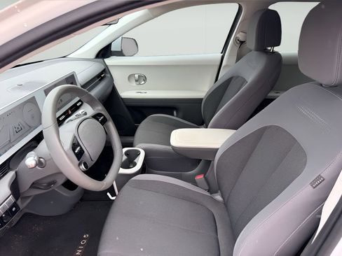 Used 2024 Hyundai Ioniq 5 SEL AWD/4WD image 9