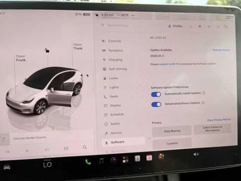 Used 2022 Tesla Model Y Long Range AWD/4WD image 14