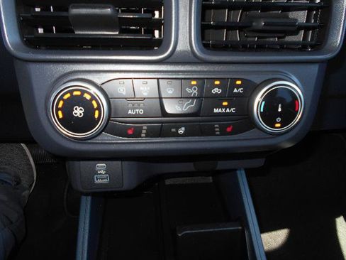 Certified 2024 Ford Maverick XLT w/ XLT Luxury Package FWD image 16