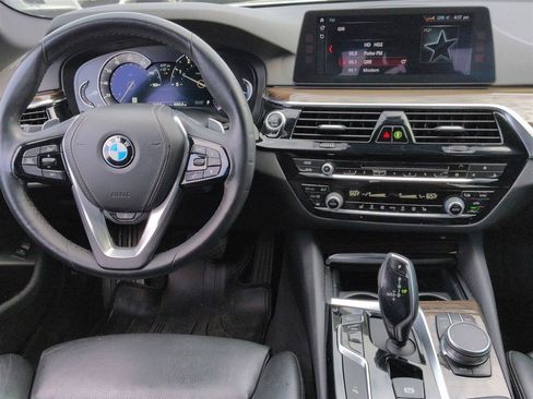 Used 2018 BMW 530i RWD image 32