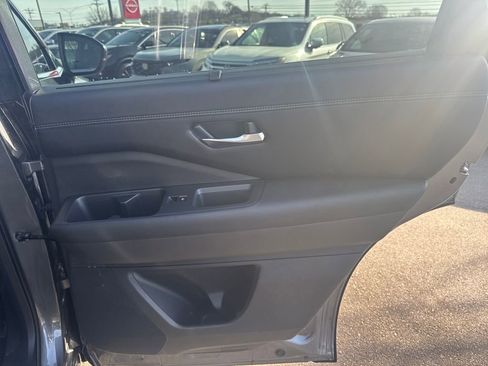 Certified 2024 Nissan Pathfinder Platinum w/ Cargo Package image 45