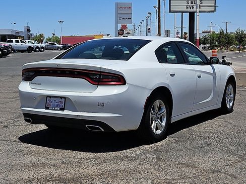 Used 2022 Dodge Charger SXT image 4