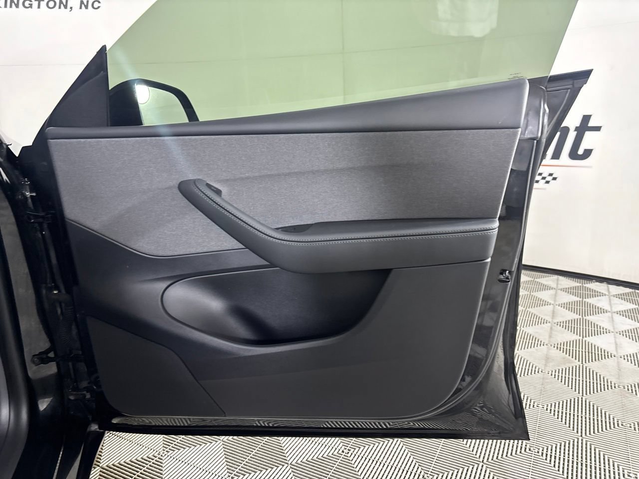 Used 2026 Tesla Model Y 2WD image 20
