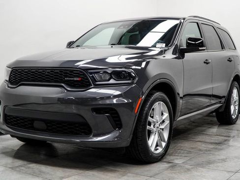 Used 2024 Dodge Durango GT image 6