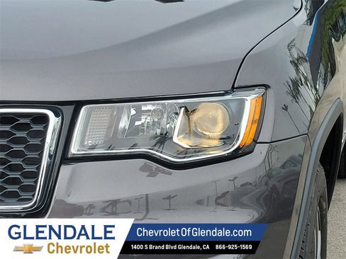 Used 2020 Jeep Grand Cherokee Limited image 18