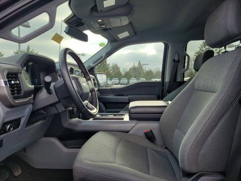 Used 2024 Ford F150 XLT w/ Mobile Office Package image 15