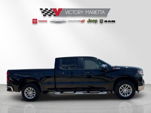 Used 2024 Chevrolet Silverado 1500 LT w/ Z71 Off-Road Package AWD/4WD image 6