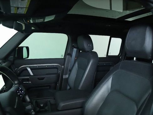 Certified 2024 Land Rover Defender 110 X-Dynamic SE image 18